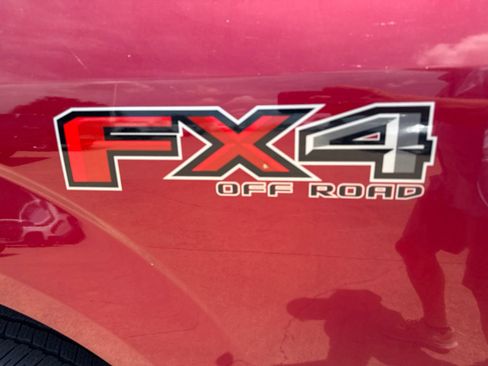 Used 2017 Ford F150 XLT w/ Equipment Group 302A Luxury AWD/4WD image 10