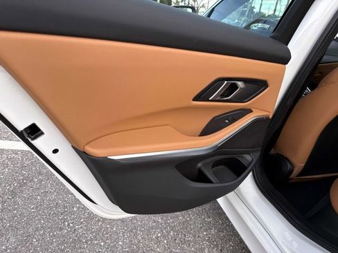 Used 2025 BMW 330i Sedan w/ Convenience Package image 11