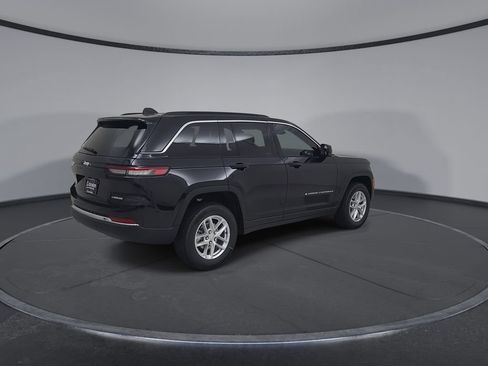 New 2026 Jeep Grand Cherokee Laredo X AWD/4WD image 15