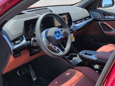 New 2026 BMW X2 xDrive28i w/ Technology Package AWD/4WD image 3