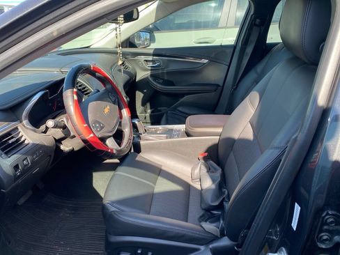 Used 2019 Chevrolet Impala LT w/ LT Convenience Package FWD image 7