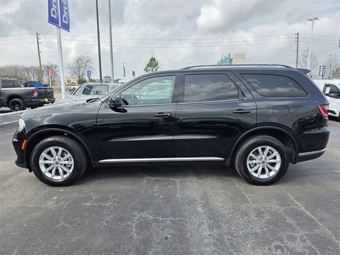 Used 2023 Dodge Durango SXT image 7