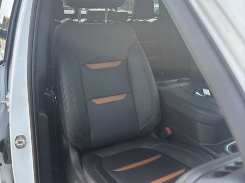 Used 2021 GMC Sierra 1500 AT4 w/ AT4 Value Package image 14