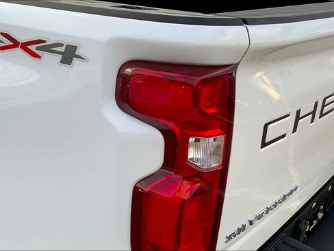 Used 2022 Chevrolet Silverado 2500 LTZ w/ Safety Package image 27