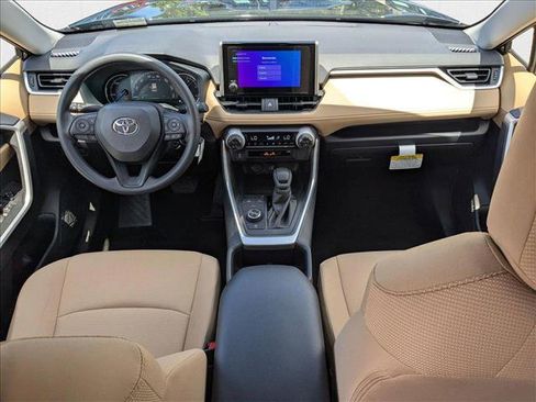 Used 2025 Toyota RAV4 LE image 13