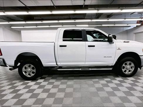 Used 2024 RAM 2500 Big Horn AWD/4WD image 15