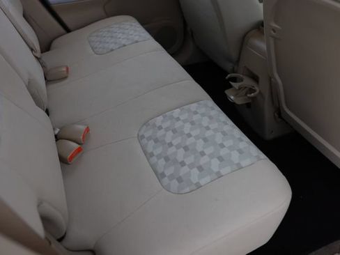 Used 2007 Chevrolet Equinox LS FWD image 15