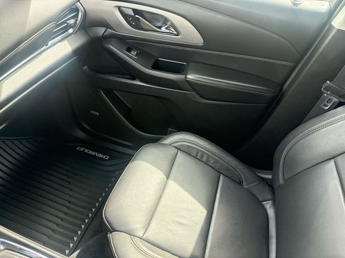 Used 2018 Chevrolet Traverse RS FWD image 21