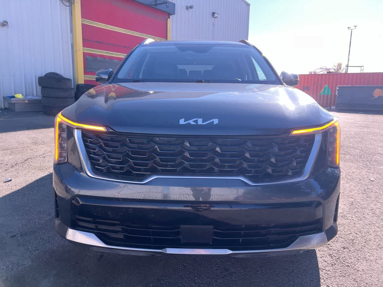 Used 2024 Kia Sorento S AWD/4WD image 29