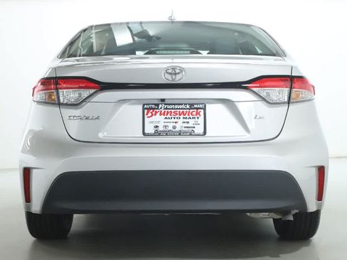 Used 2023 Toyota Corolla LE FWD image 39