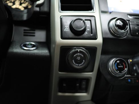 Used 2020 Ford F150 Lariat w/ Equipment Group 502A Luxury image 35