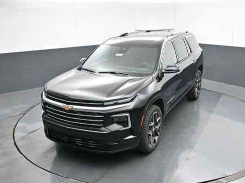 New 2026 Chevrolet Traverse High Country w/ LPO, Floor Liner Package image 17