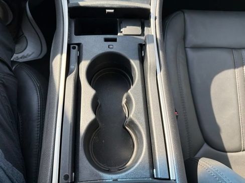 Used 2013 Lincoln MKZ FWD image 21