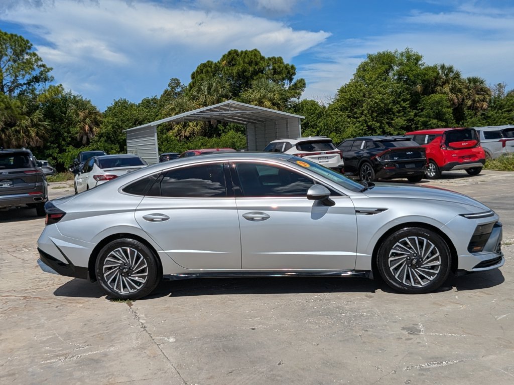 Used 2024 Hyundai Sonata SEL FWD image 9
