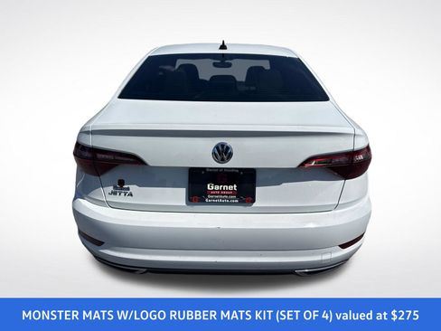Certified 2021 Volkswagen Jetta R-Line w/ R-Line Cold Weather Package FWD image 4