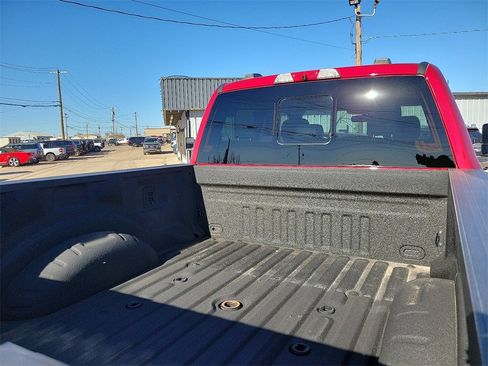 Used 2024 Ford F250 Limited image 15