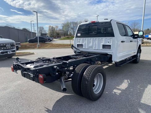 New 2026 Ford F350 XL w/ XL Chrome Package AWD/4WD image 7