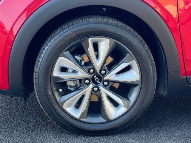 Used 2023 Chevrolet Bolt EUV LT w/ Convenience Package FWD image 11
