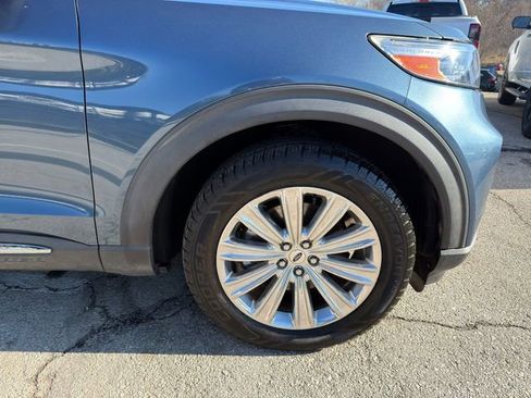 Used 2020 Ford Explorer Limited w/ Hybrid Equipment Group 310A image 9