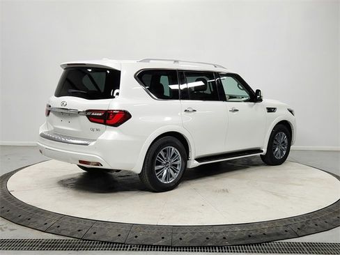 Used 2023 INFINITI QX80 Luxe w/ Cargo Package image 7