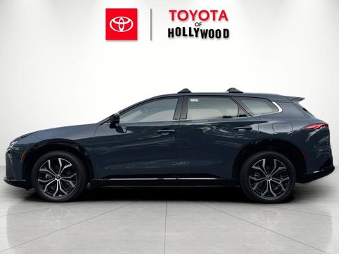 New 2026 Toyota Crown Signia image 9