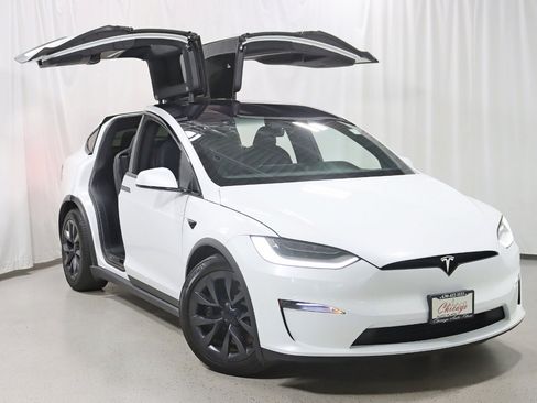 Used 2023 Tesla Model X AWD/4WD image 8