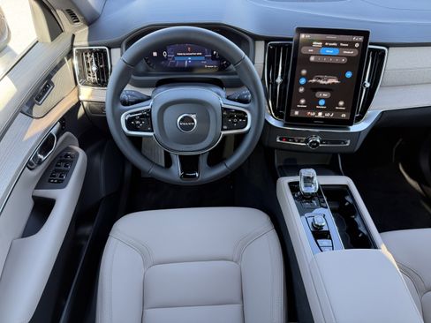 New 2026 Volvo XC90 B5 Plus image 13