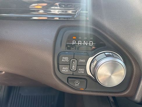 Used 2026 RAM 1500 Laramie AWD/4WD image 12