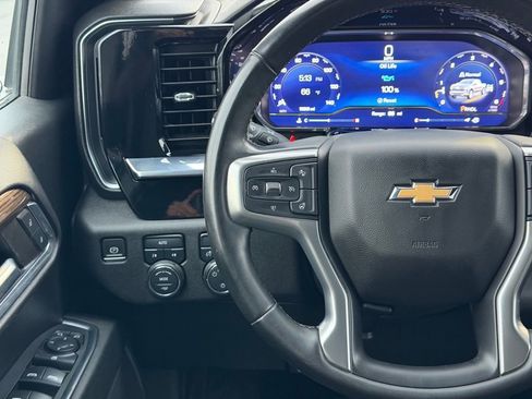 Used 2024 Chevrolet Silverado 1500 LT image 27
