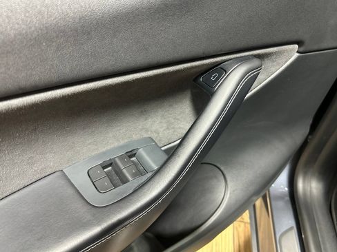 Used 2021 Tesla Model Y Performance AWD/4WD image 26