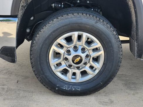 New 2026 Chevrolet Silverado 2500 W/T RWD image 17