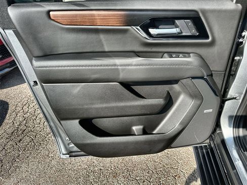 New 2026 GMC Yukon XL Denali w/ Sun & Power Step Package image 15