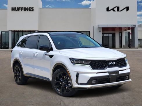 Certified 2023 Kia Sorento SX FWD image 1
