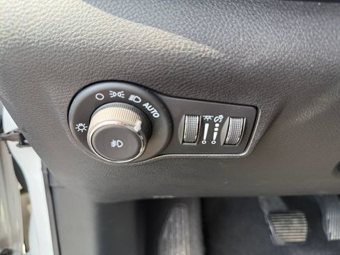 Used 2024 Jeep Compass Limited AWD/4WD image 35