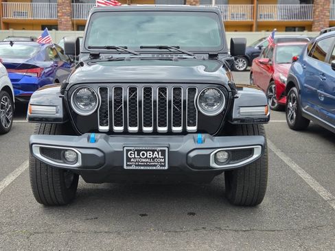 Used 2023 Jeep Wrangler Unlimited Sahara w/ Cold Weather Group AWD/4WD image 2