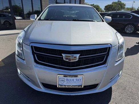 Used 2017 Cadillac XTS Luxury FWD image 2
