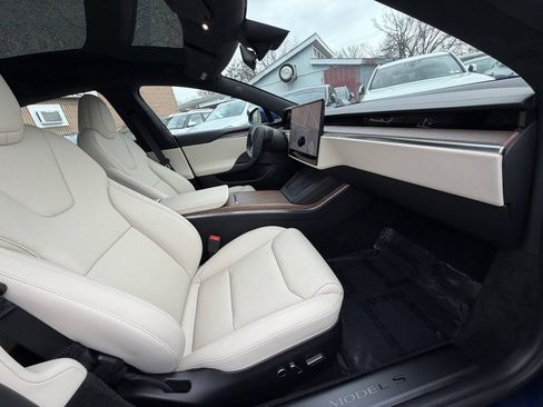 Used 2022 Tesla Model S AWD/4WD image 13