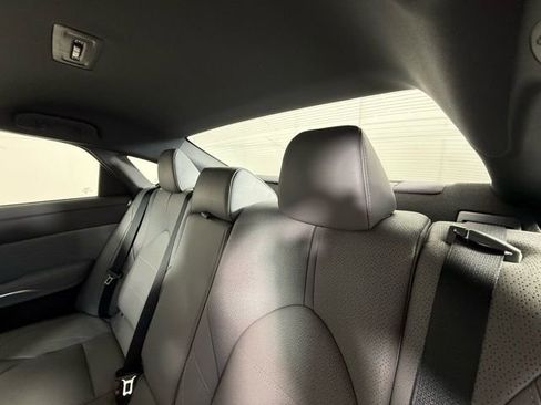 Used 2022 Toyota Avalon Limited w/ Advanced Safety Package image 28