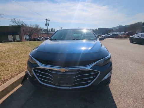 Used 2019 Chevrolet Malibu LS w/ LPO, Convenience Package 1 image 2