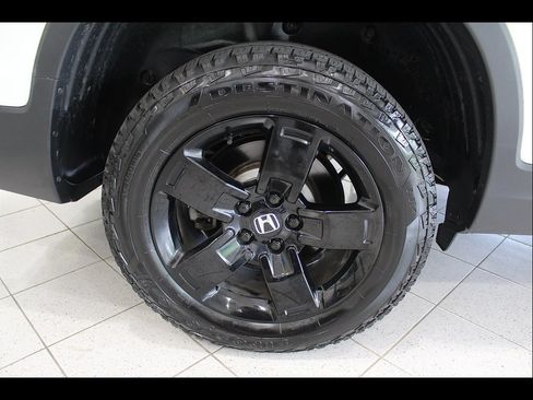 Certified 2023 Honda Ridgeline Black Edition image 11