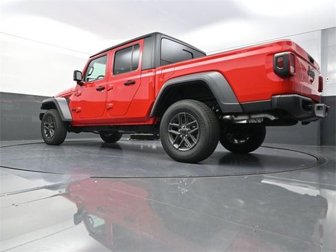 New 2025 Jeep Gladiator Sport image 21