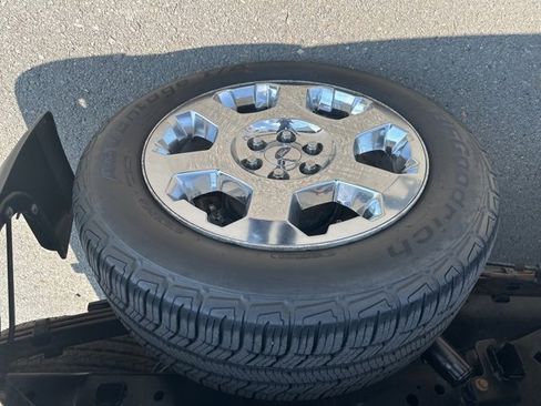 Used 2011 Ford F150 XLT w/ XLT Chrome Pkg image 25