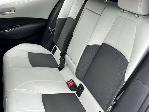 Used 2021 Toyota Corolla XSE FWD image 11