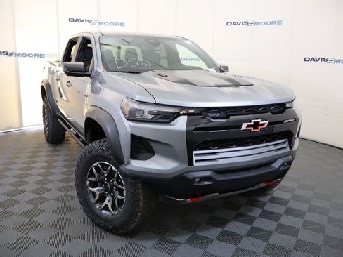 New 2026 Chevrolet Colorado ZR2 w/ Technology Package image 2