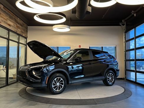 Used 2022 Mitsubishi Eclipse Cross ES image 22