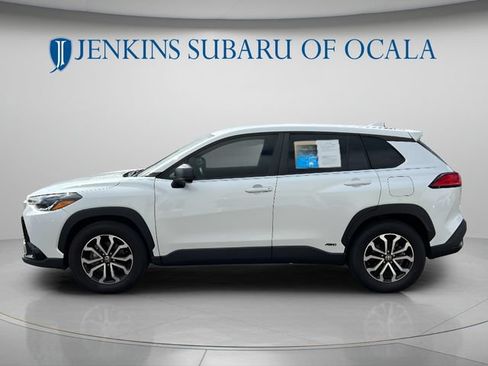Used 2024 Toyota Corolla Cross AWD Hybrid image 6