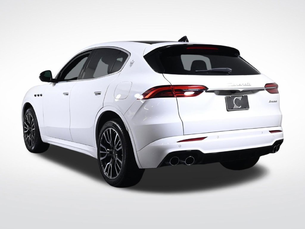 Used 2025 Maserati Grecale GT AWD/4WD image 3