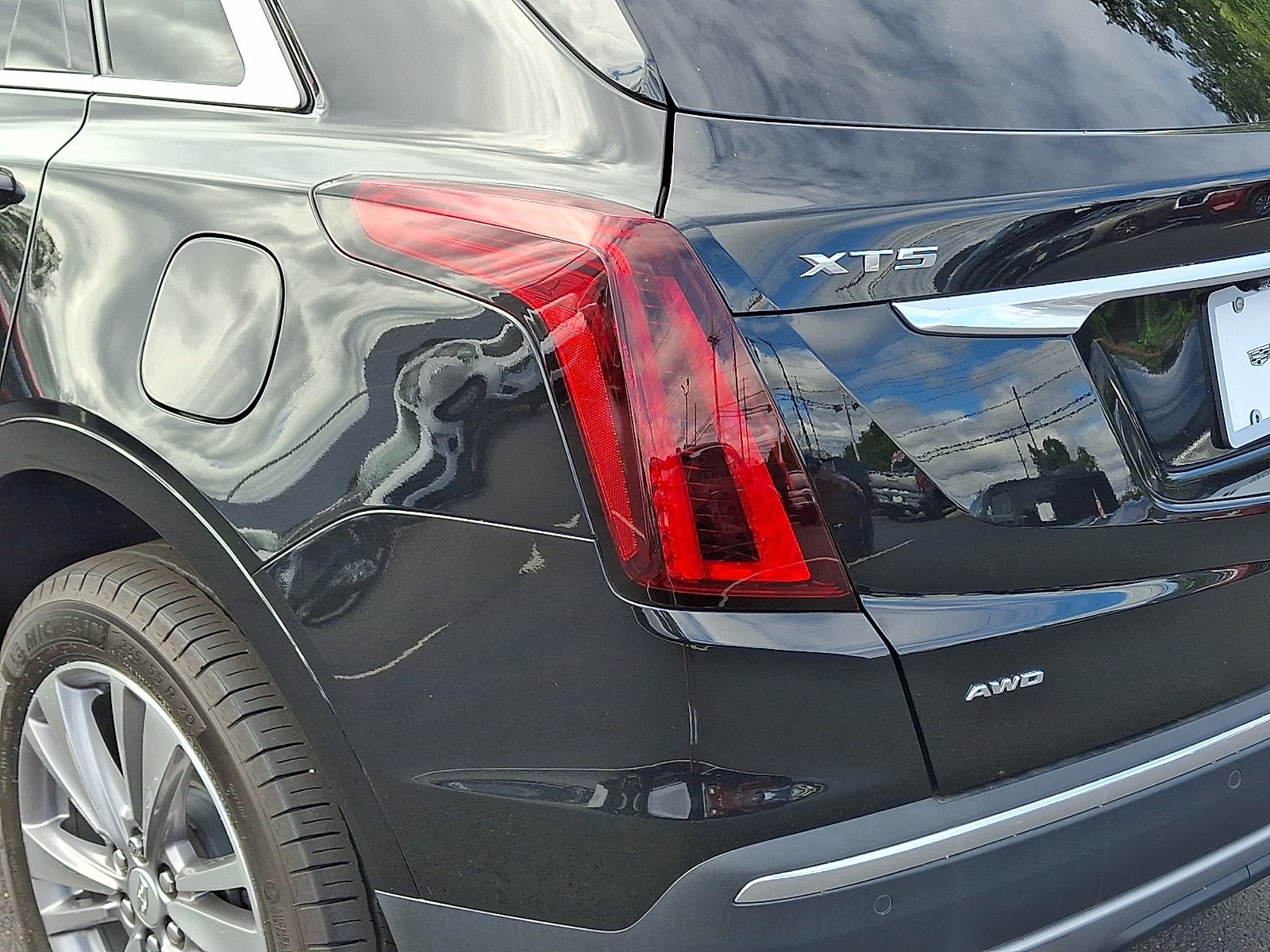 Certified 2024 Cadillac XT5 Premium Luxury AWD/4WD image 12