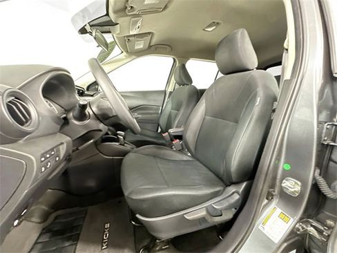 Used 2024 Nissan Kicks S image 10