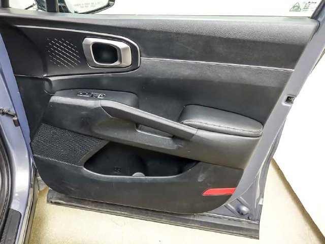 Used 2024 Kia Sorento S FWD image 26